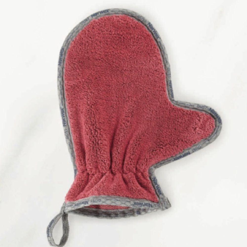 Norwex Pomegranate Dusting Mitt NWOT